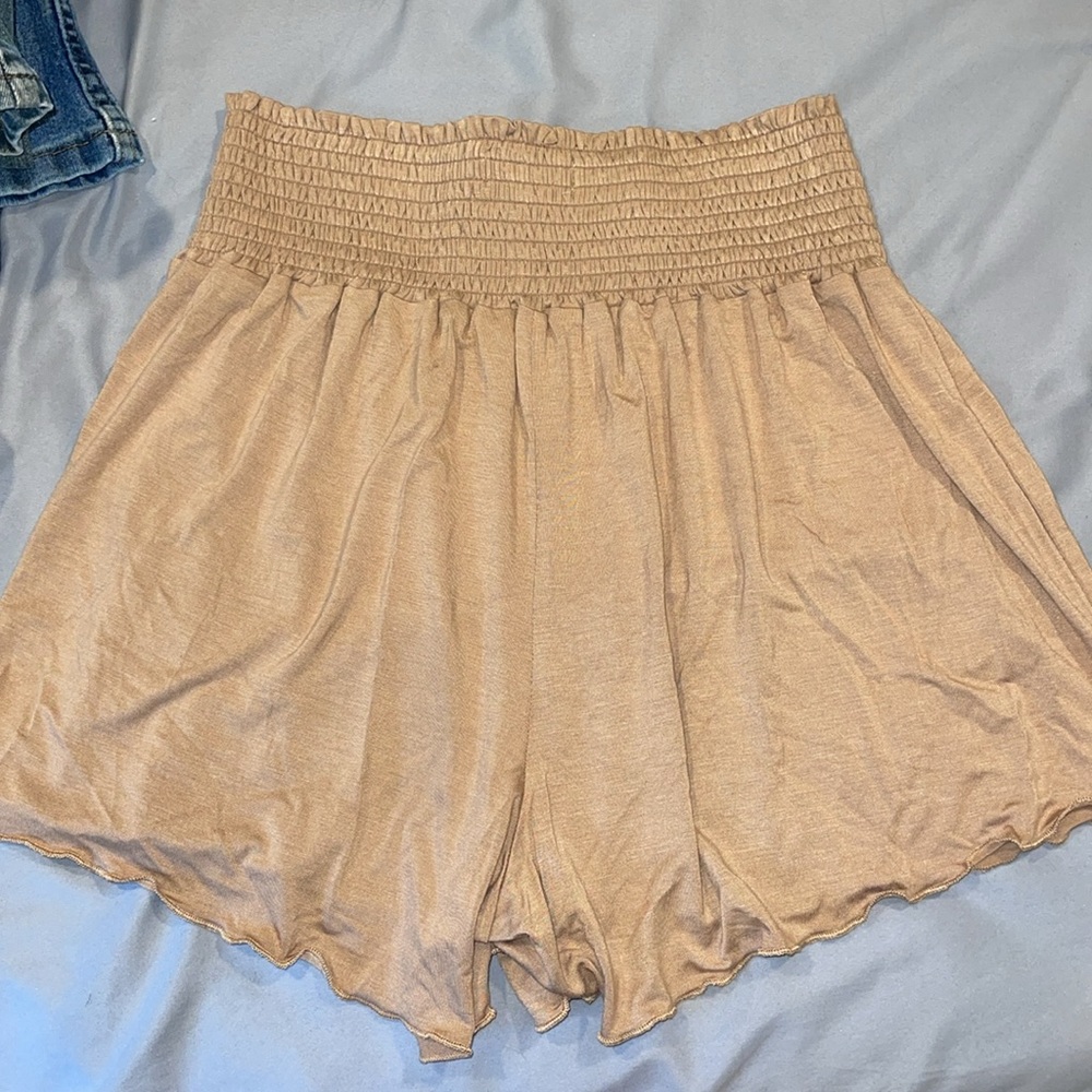 Flowy shorts - Picture 3 of 6